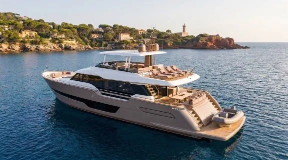 France Sanlorenzo 160 Class (or similar)