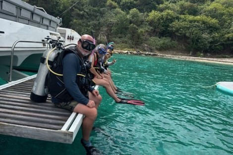 Review img # 8 of the yacht DRAGONFLY