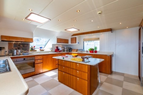 Review img # 27 of the yacht SHANGRA