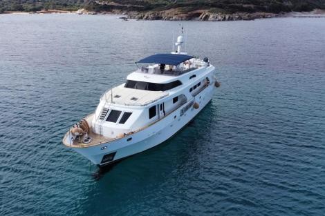 Review img # 20 of the yacht SHANGRA